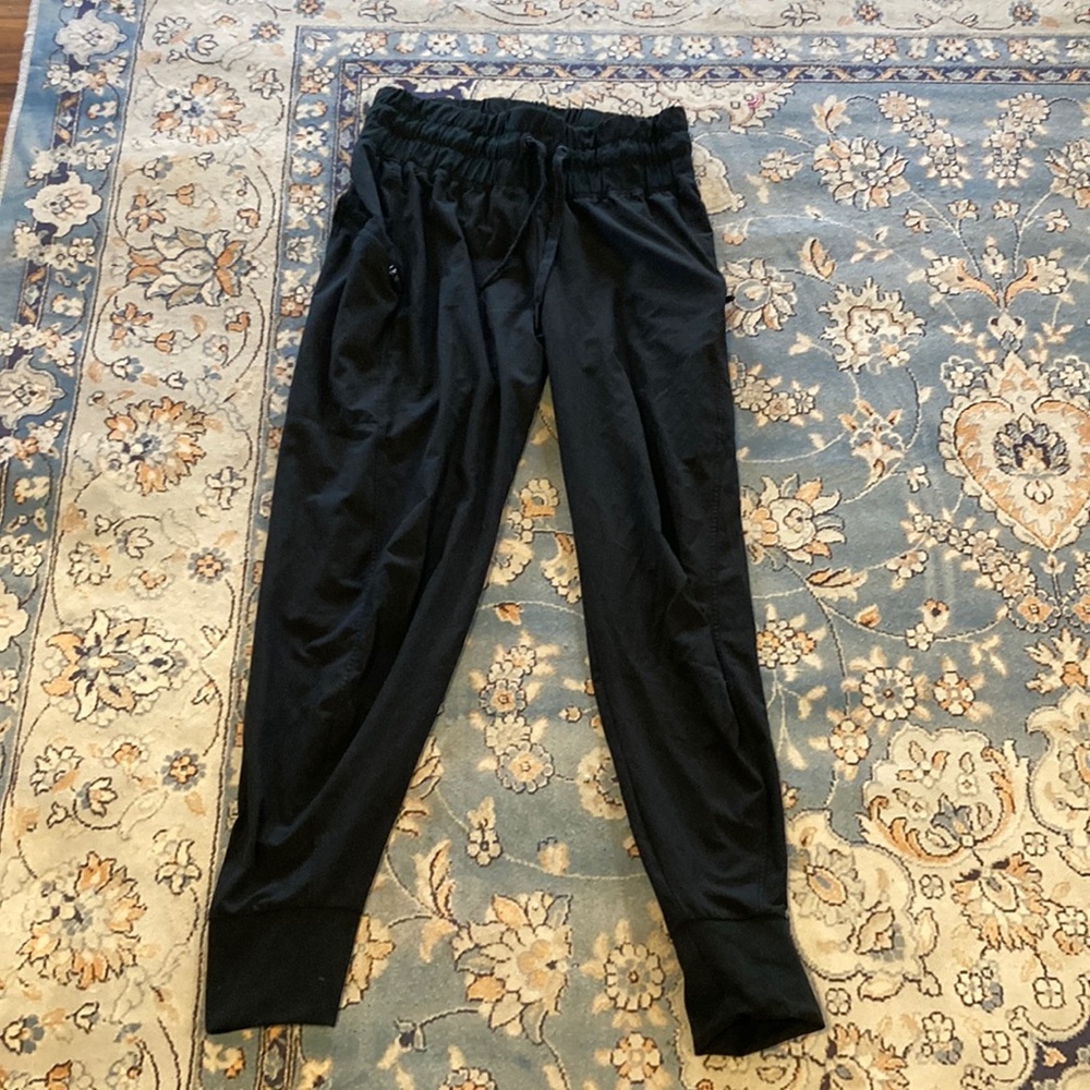 XS black Athletic sweats with pockets